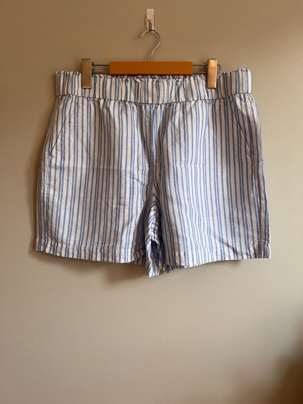 Talbots Nantucket Pull-On Paperbag Shorts 5" Blue and White Medium